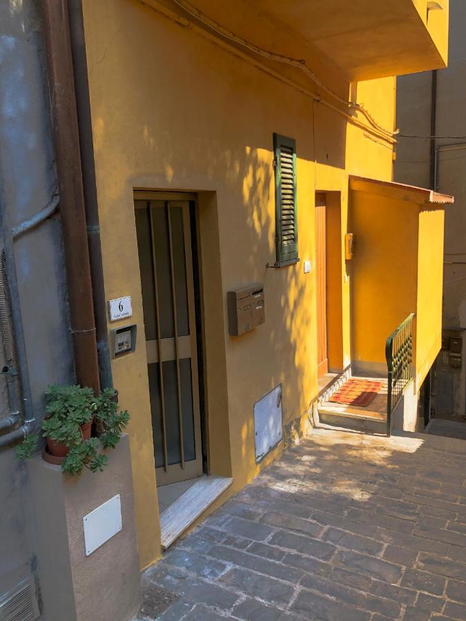 Апартаменты Casa Vicolo Peccioli Экстерьер фото